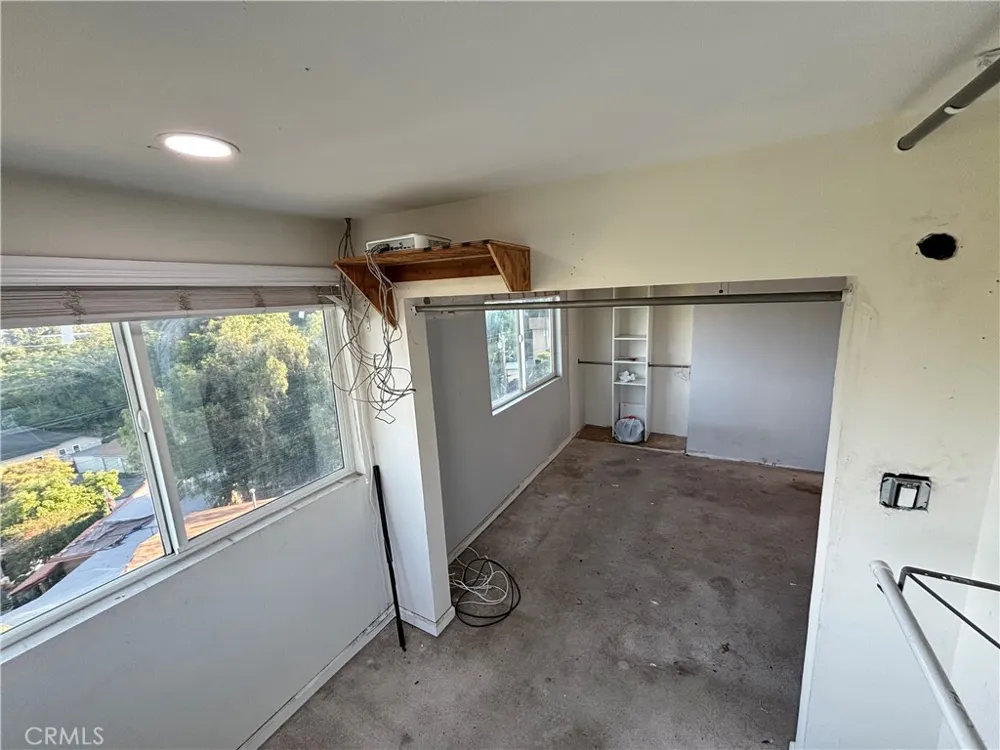 1182 Bonnie Beach Los Angeles, CA 90063