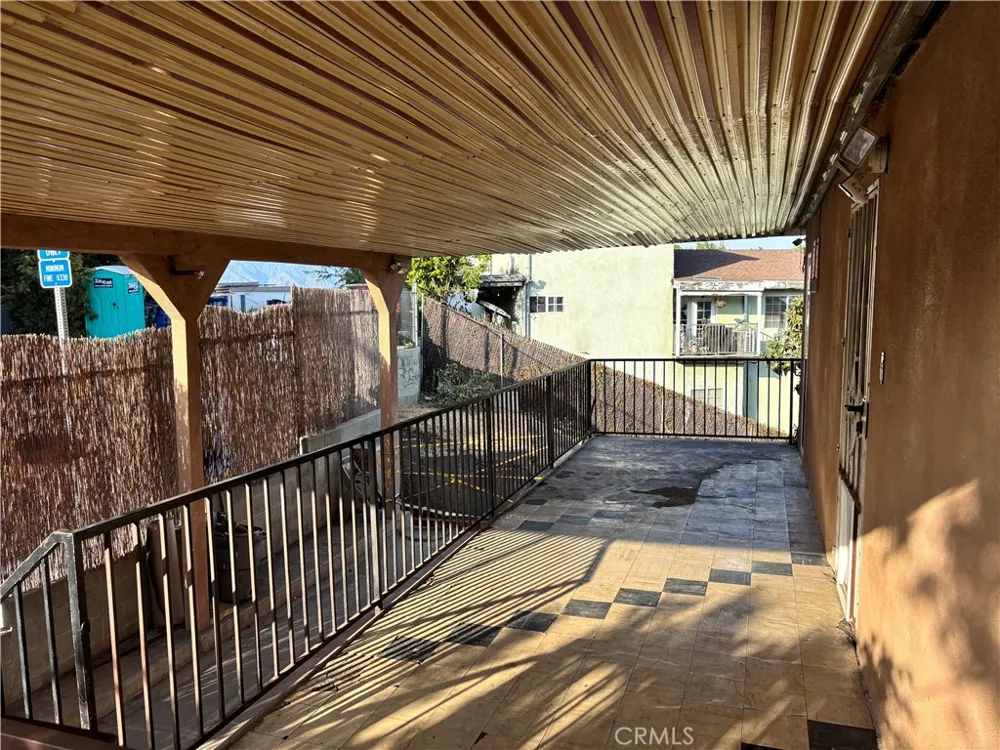 1182 Bonnie Beach Los Angeles, CA 90063