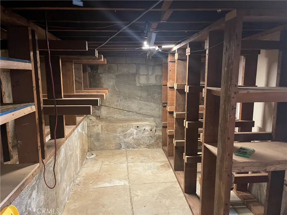 1182 Bonnie Beach Los Angeles, CA 90063