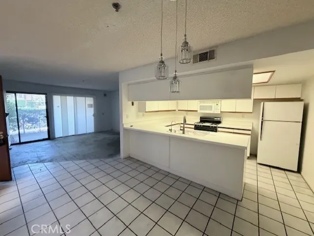 200 E Racquet Club Drive #35 Palm Springs, CA 92262