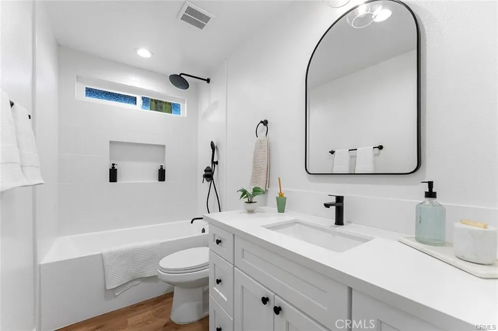 15016 Firmona Lawndale, CA 90260