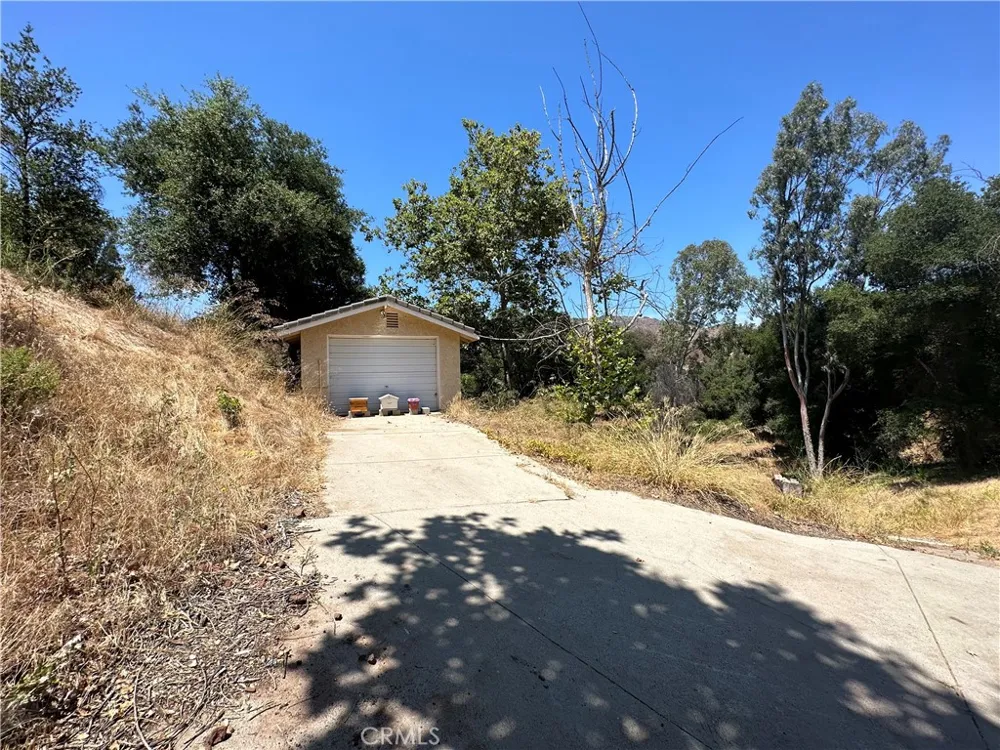 30100 Mulholland Agoura, CA 91301