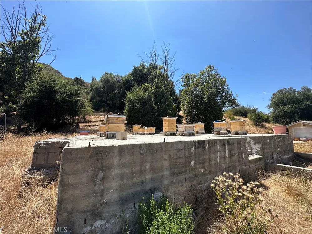 30100 Mulholland Agoura, CA 91301