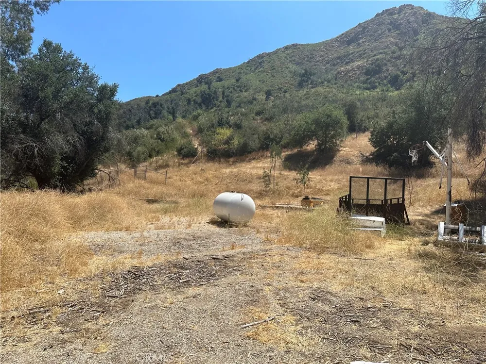 30100 Mulholland Agoura, CA 91301