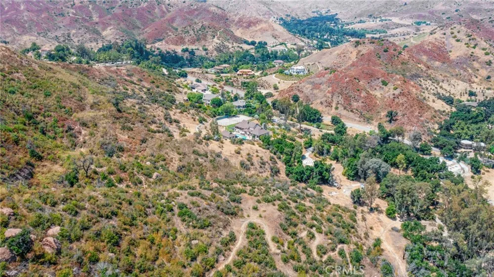 30100 Mulholland Agoura, CA 91301