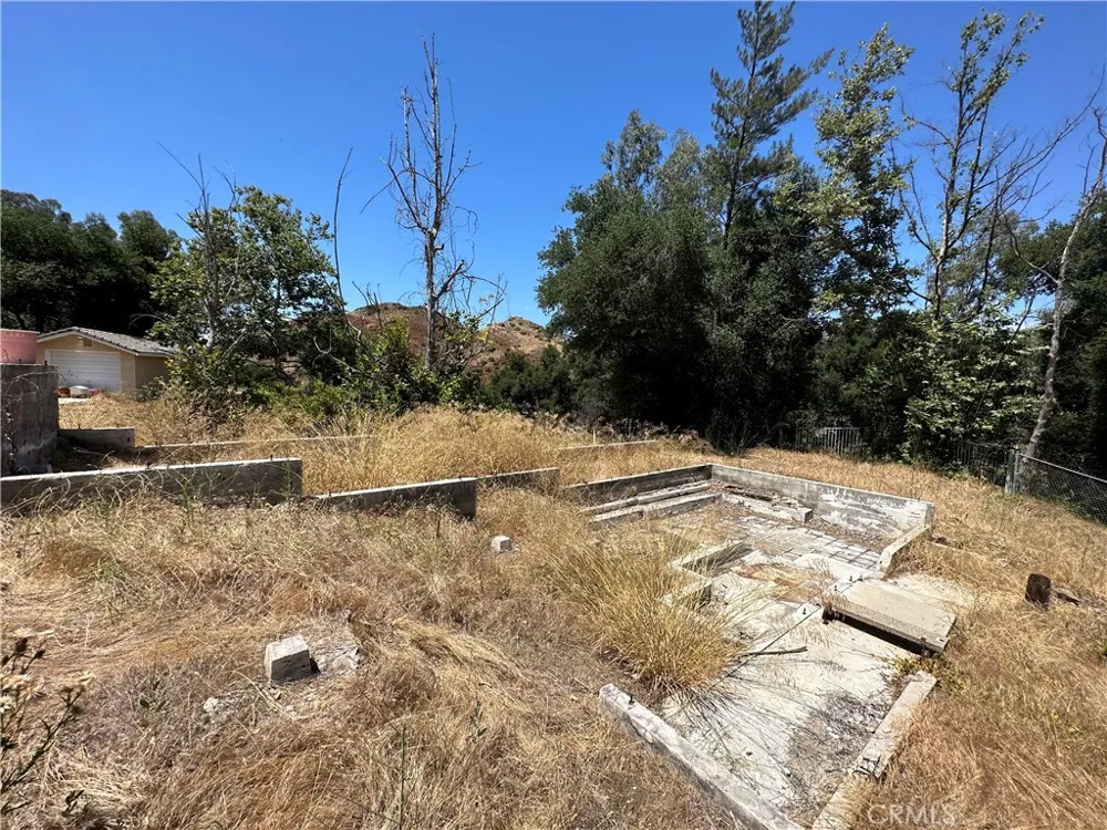 30100 Mulholland Agoura, CA 91301