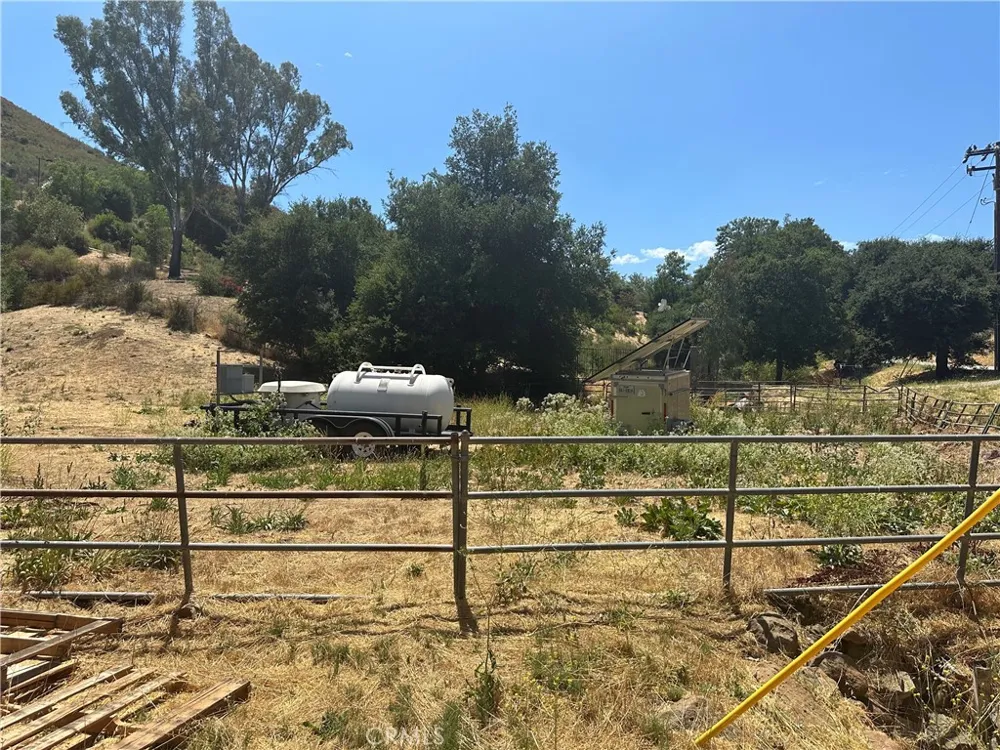 30100 Mulholland Agoura, CA 91301