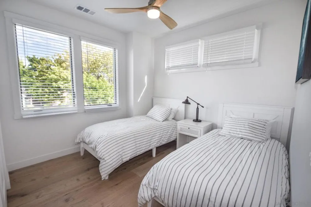 924 D Ave Coronado, CA 92118