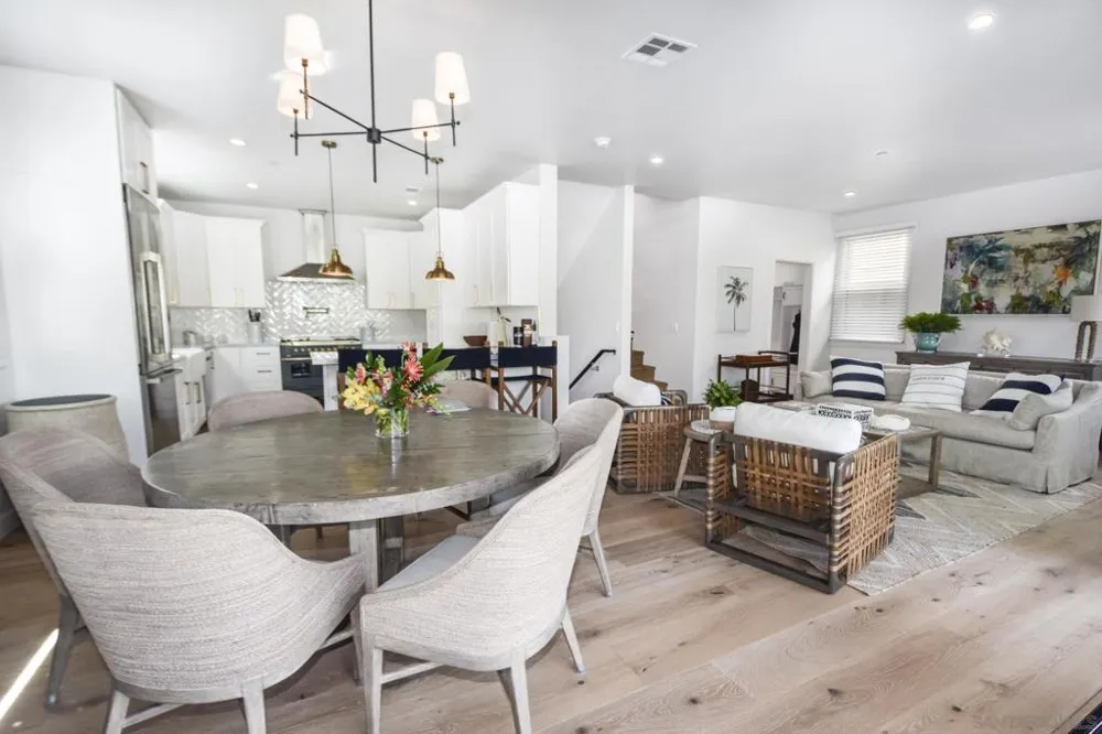 924 D Ave Coronado, CA 92118