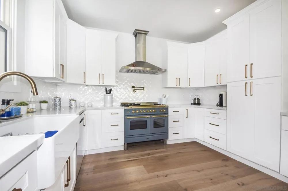 924 D Ave Coronado, CA 92118