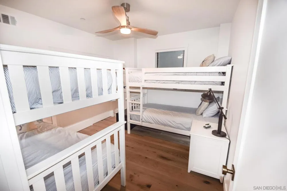 924 D Ave Coronado, CA 92118