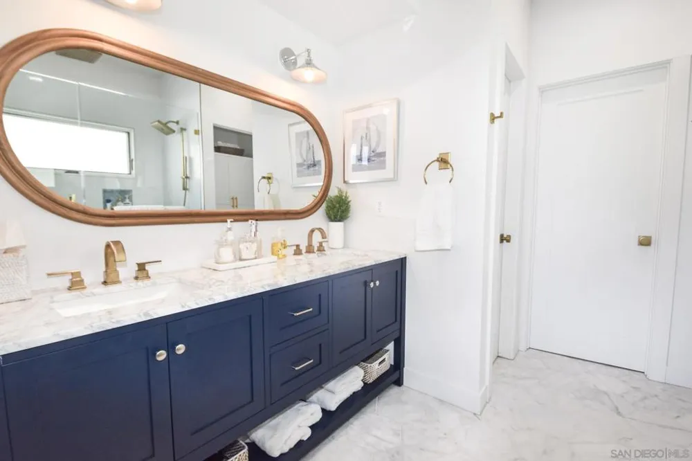 924 D Ave Coronado, CA 92118