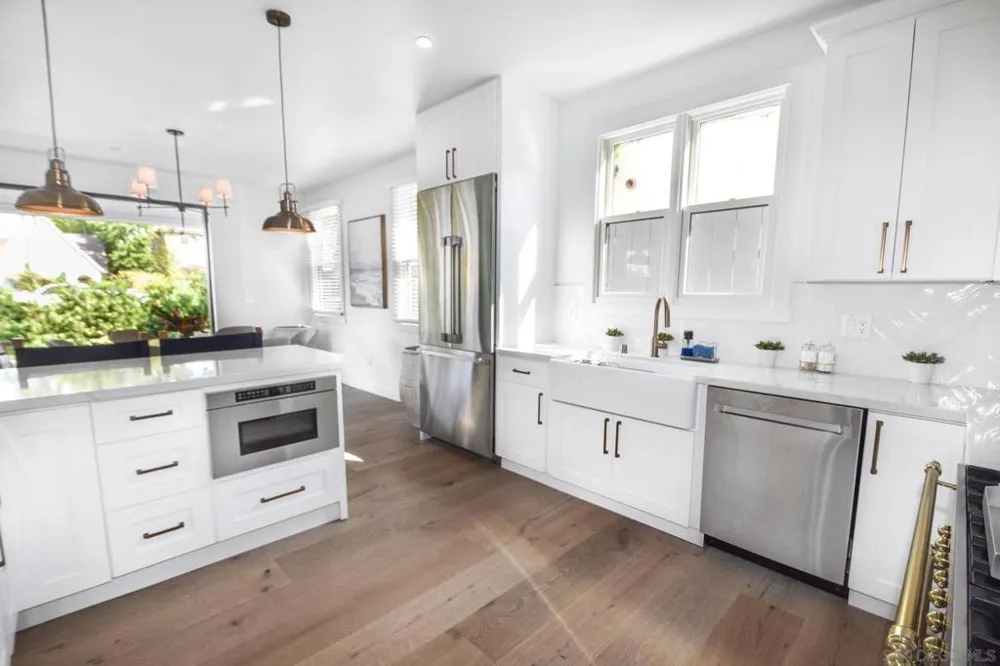 924 D Ave Coronado, CA 92118