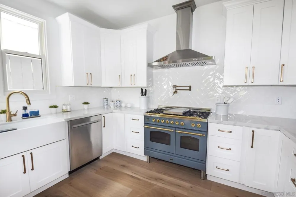 924 D Ave Coronado, CA 92118