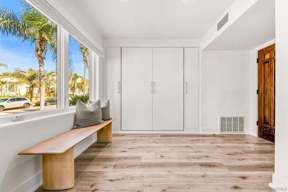 229 Bonair St La Jolla, CA 92037