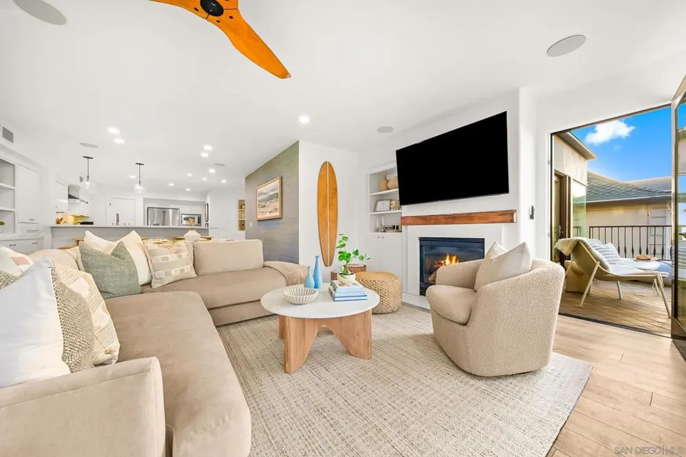 229 Bonair St La Jolla, CA 92037