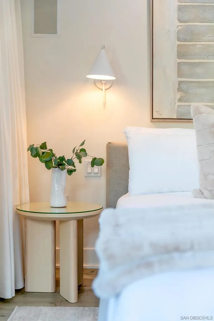 229 Bonair St La Jolla, CA 92037
