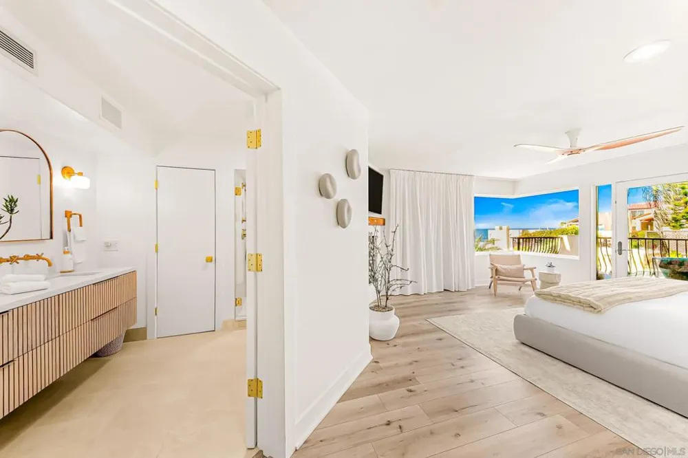 229 Bonair St La Jolla, CA 92037