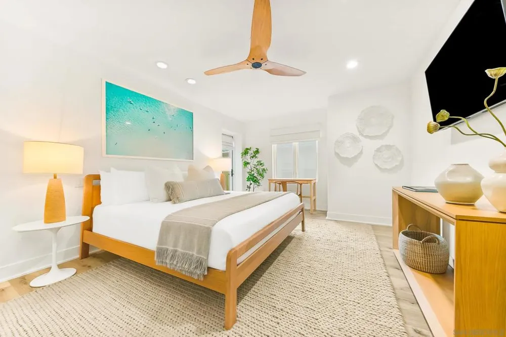 229 Bonair St La Jolla, CA 92037