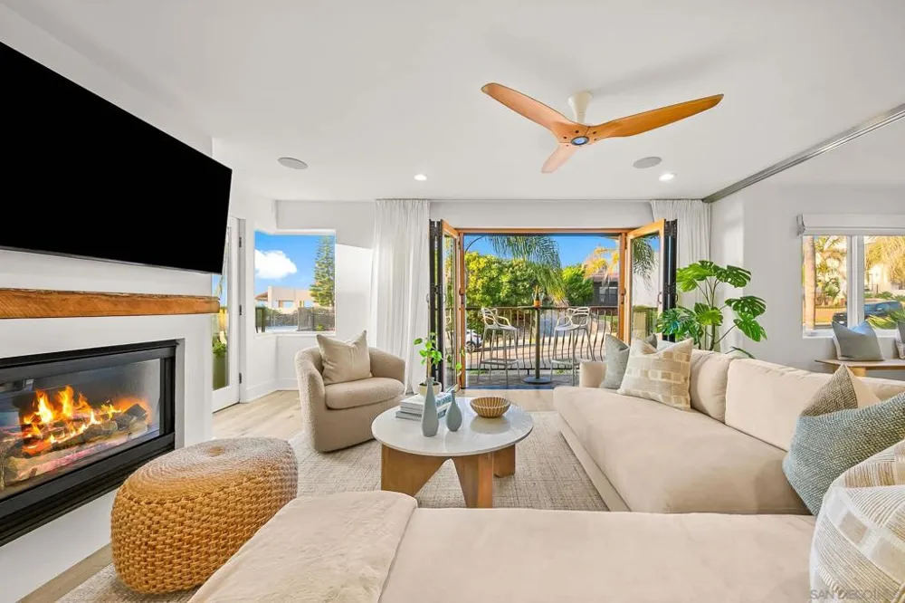 229 Bonair St La Jolla, CA 92037