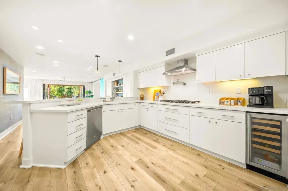 229 Bonair St La Jolla, CA 92037