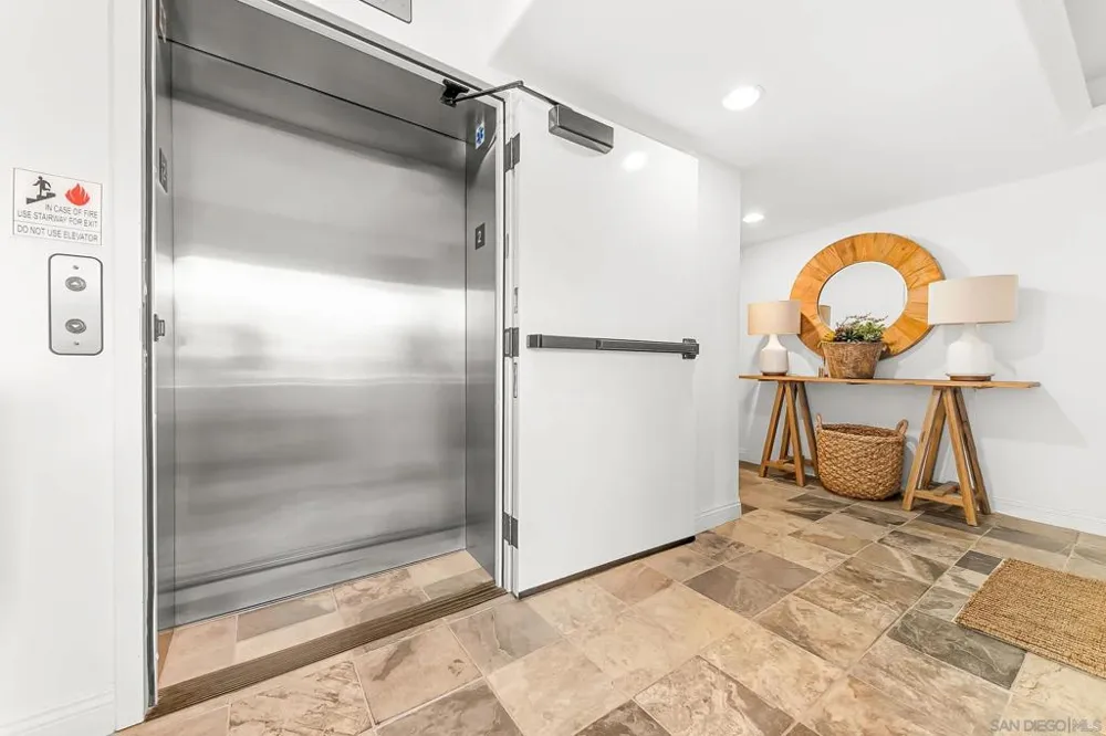 229 Bonair St La Jolla, CA 92037