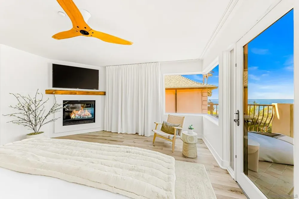 229 Bonair St La Jolla, CA 92037