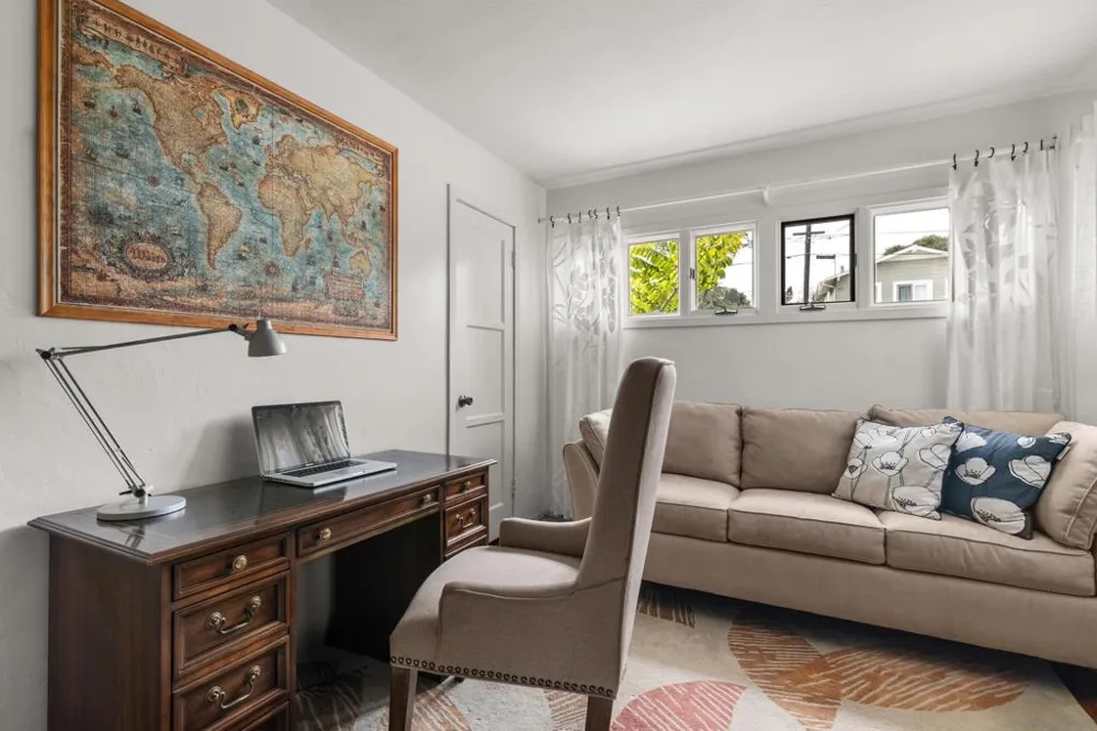 541 Tarento Dr San Diego, CA 92106