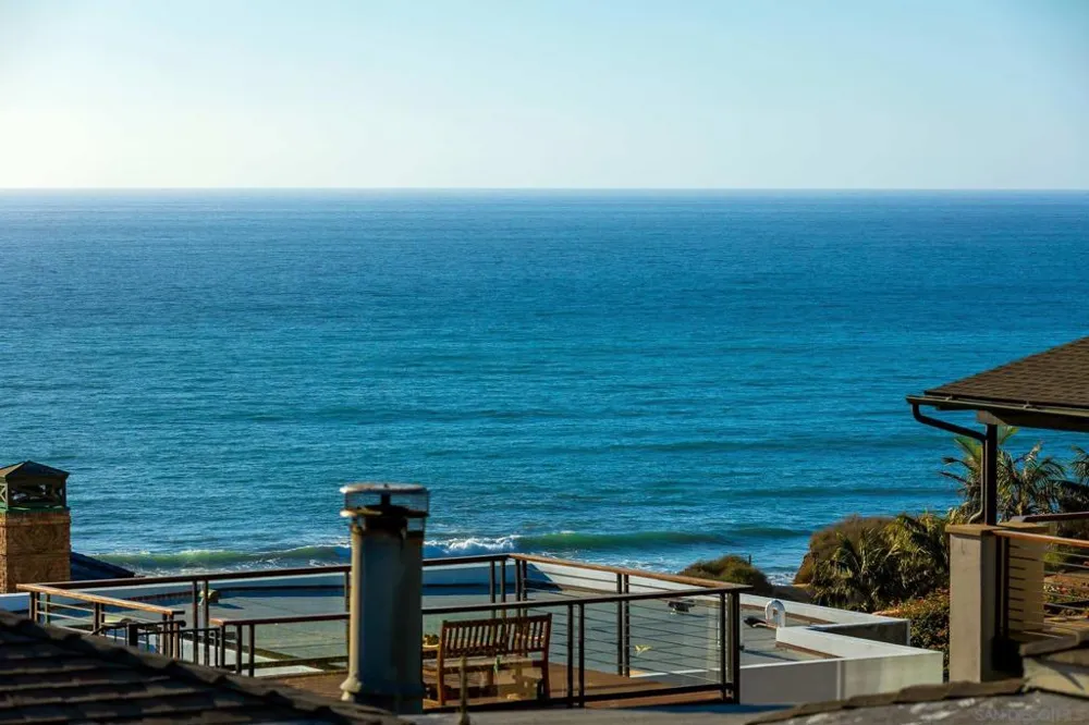 730 Stratford Ct Del Mar, CA 92014