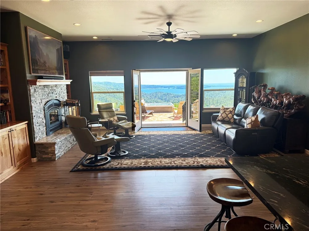 9353 Oroville Quincy Berry Creek, CA 95916