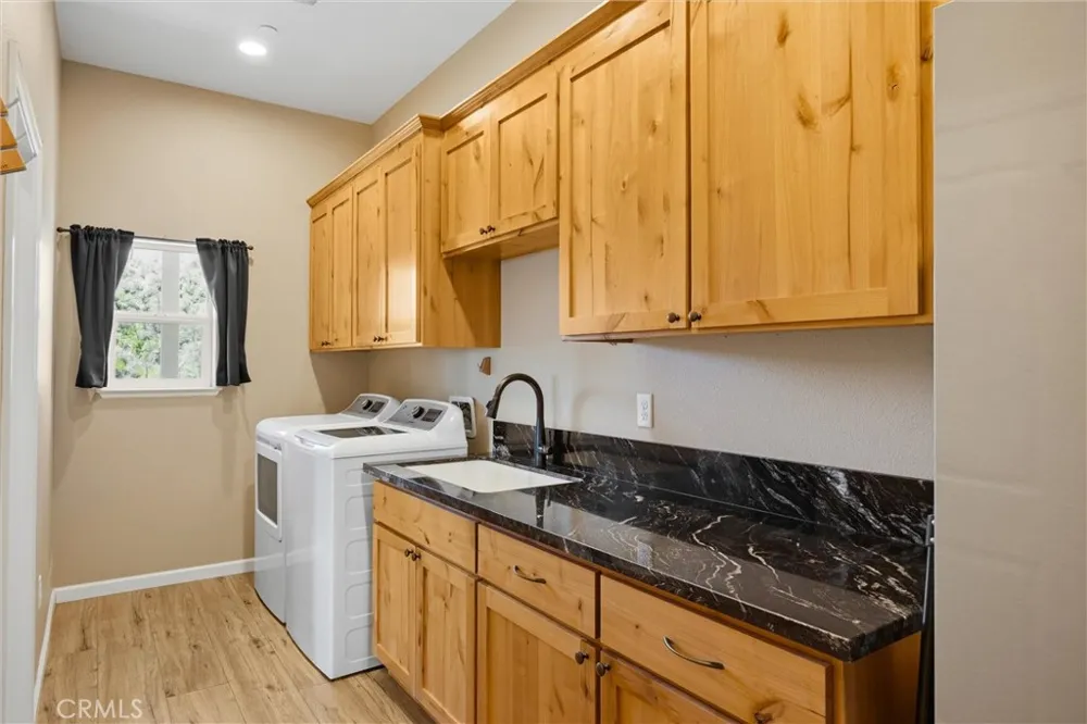 9353 Oroville Quincy Berry Creek, CA 95916