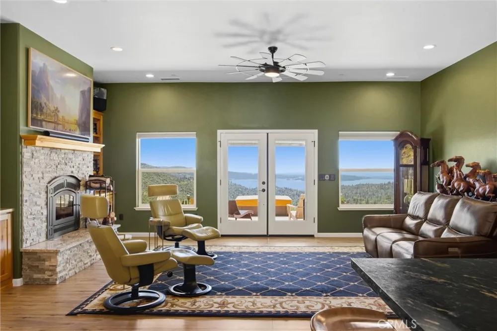 9353 Oroville Quincy Berry Creek, CA 95916
