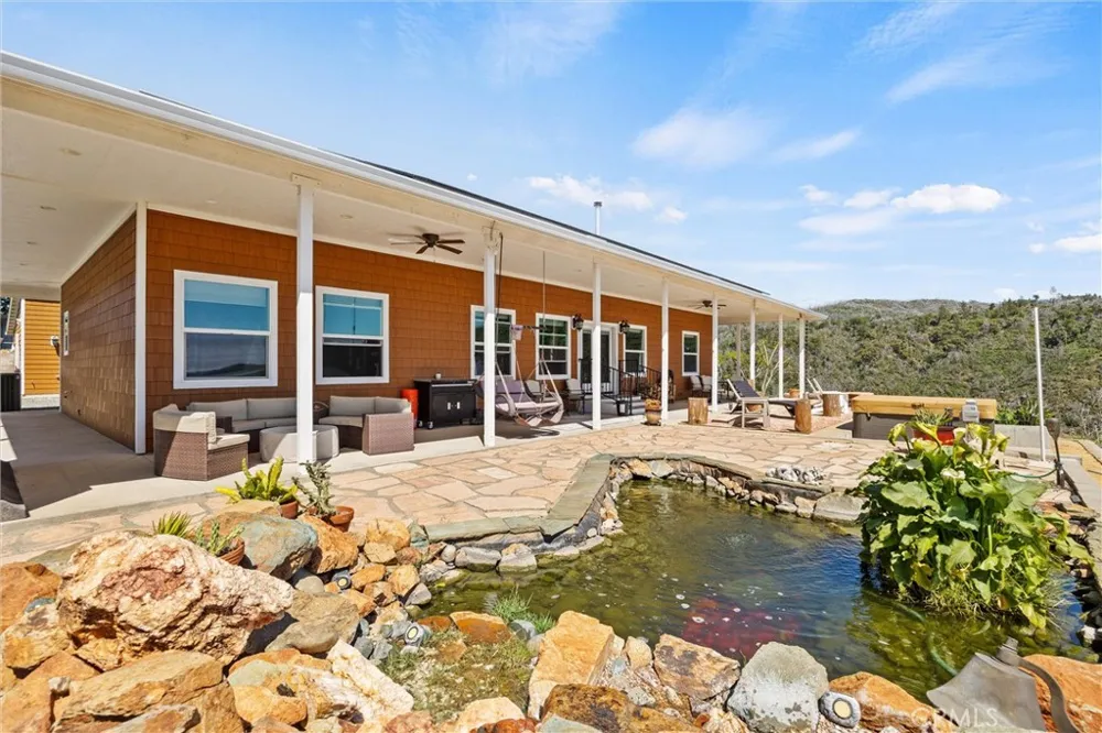 9353 Oroville Quincy Berry Creek, CA 95916