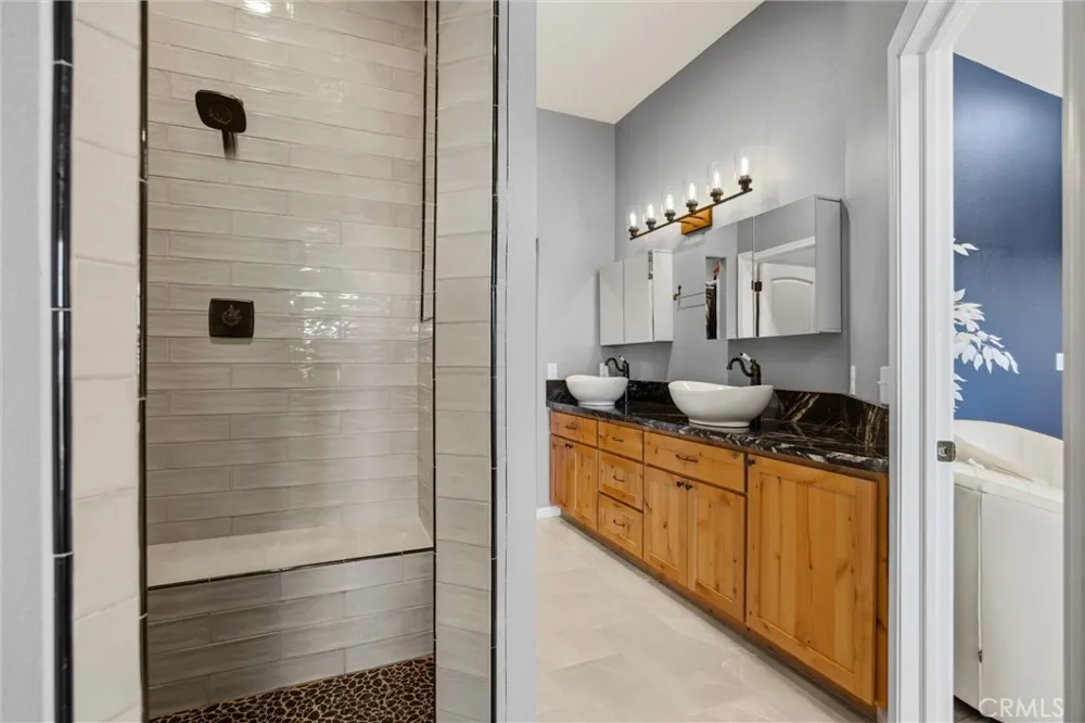 9353 Oroville Quincy Berry Creek, CA 95916