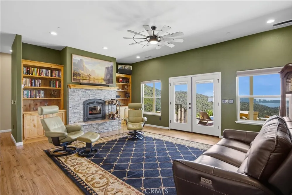 9353 Oroville Quincy Berry Creek, CA 95916
