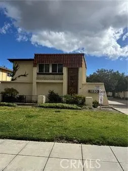 1130 W Huntington Drive #8 Arcadia, CA 91007