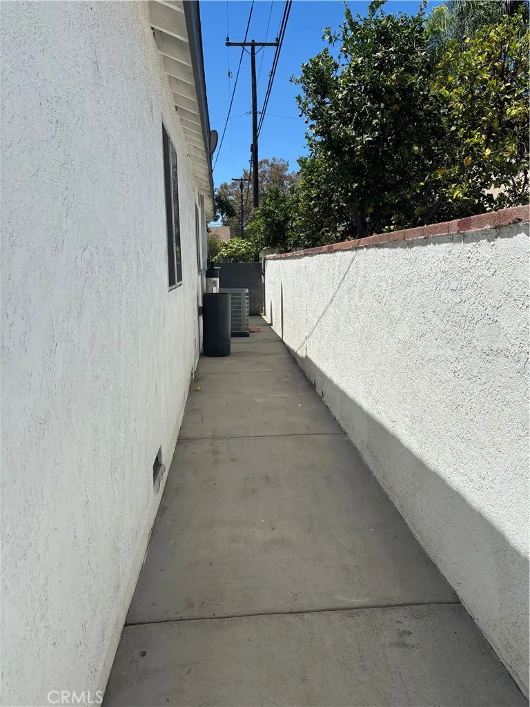 9509 Danville Pico Rivera, CA 90660