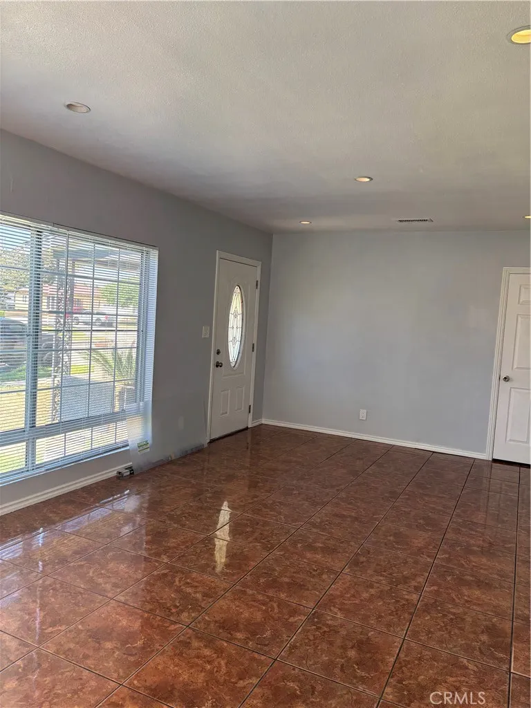 9509 Danville Pico Rivera, CA 90660