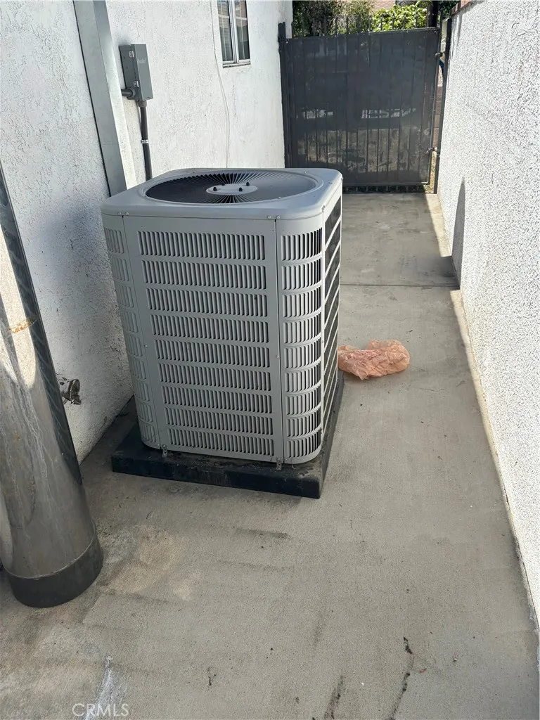 9509 Danville Pico Rivera, CA 90660