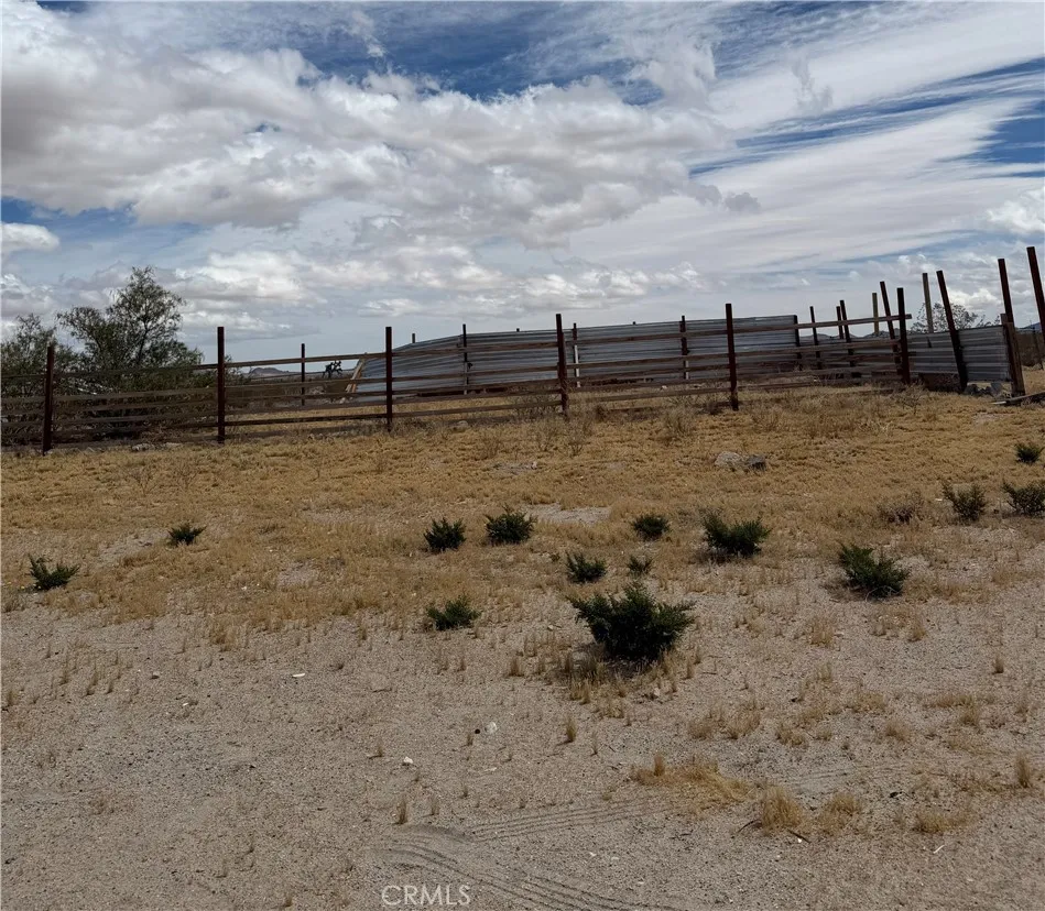 9511 ANZA TRL Lucerne Valley, CA 92356