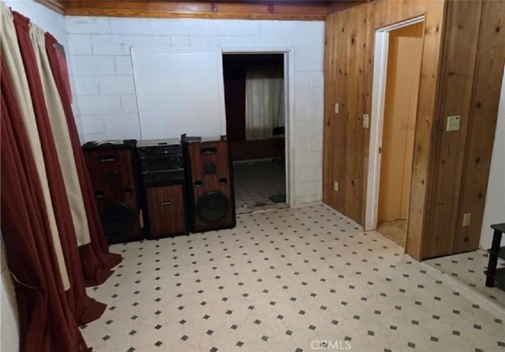 9511 ANZA TRL Lucerne Valley, CA 92356