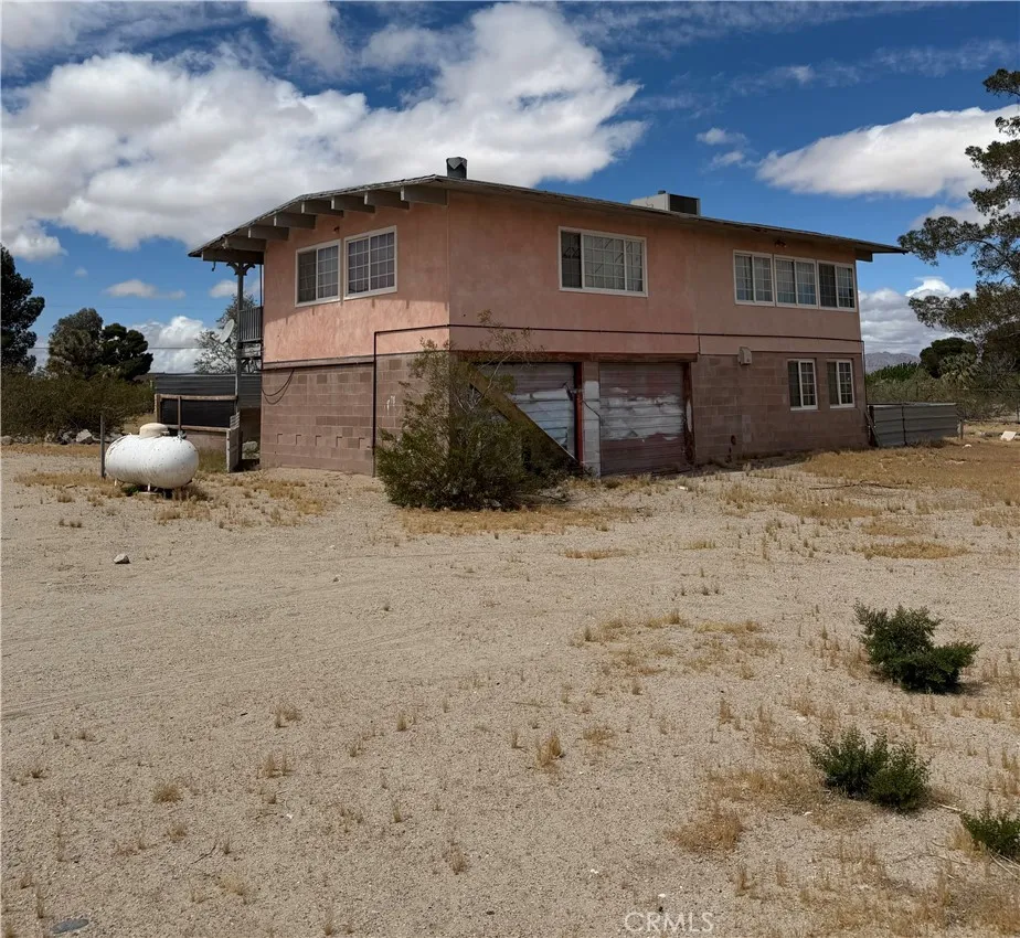 9511 ANZA TRL Lucerne Valley, CA 92356
