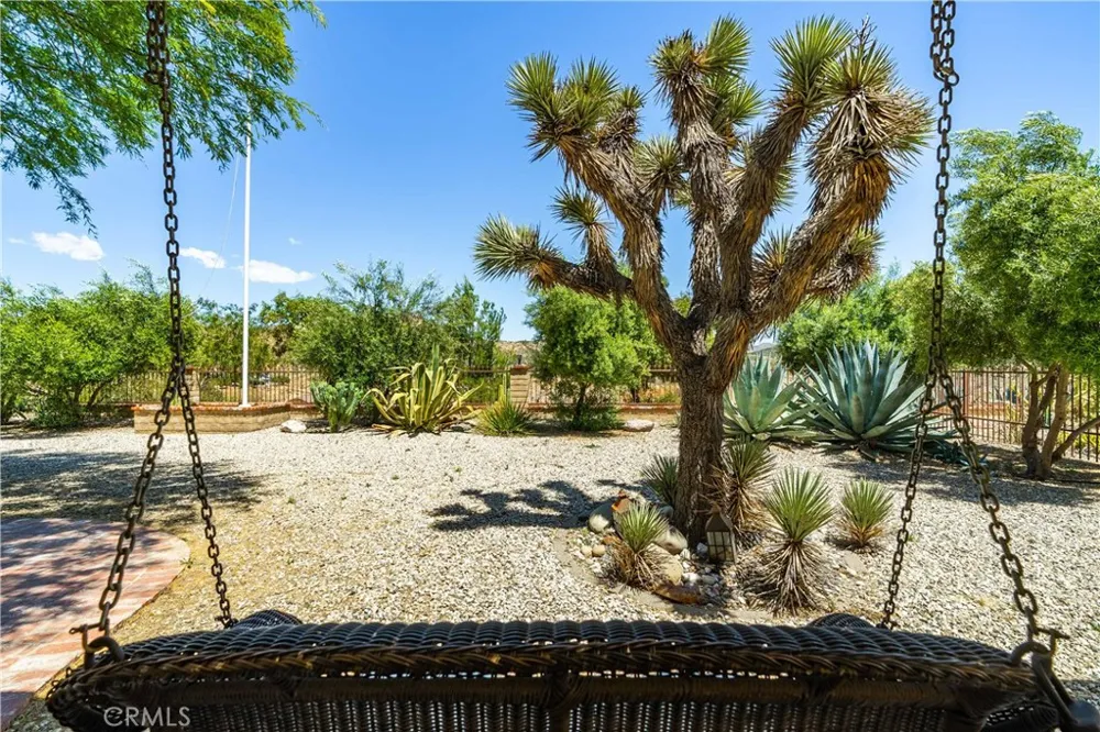 13602 Sego Agua Dulce, CA 91390