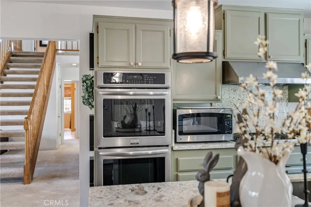 13602 Sego Agua Dulce, CA 91390