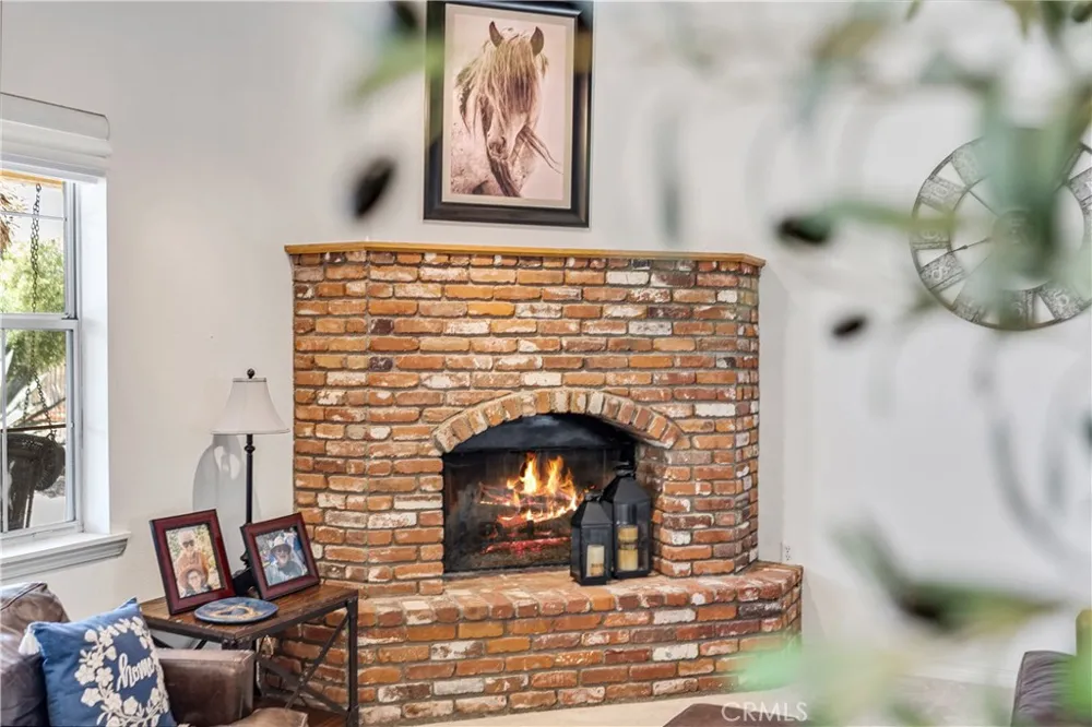 13602 Sego Agua Dulce, CA 91390