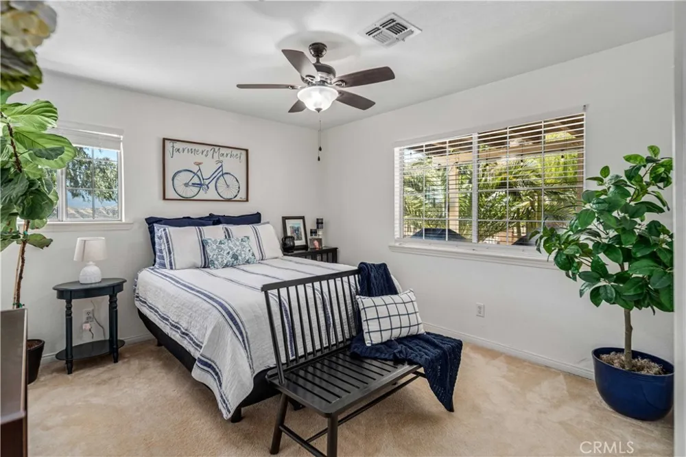 13602 Sego Agua Dulce, CA 91390