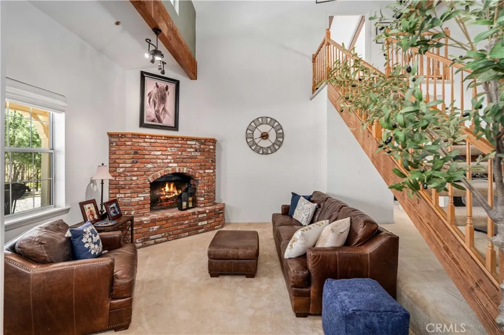 13602 Sego Agua Dulce, CA 91390