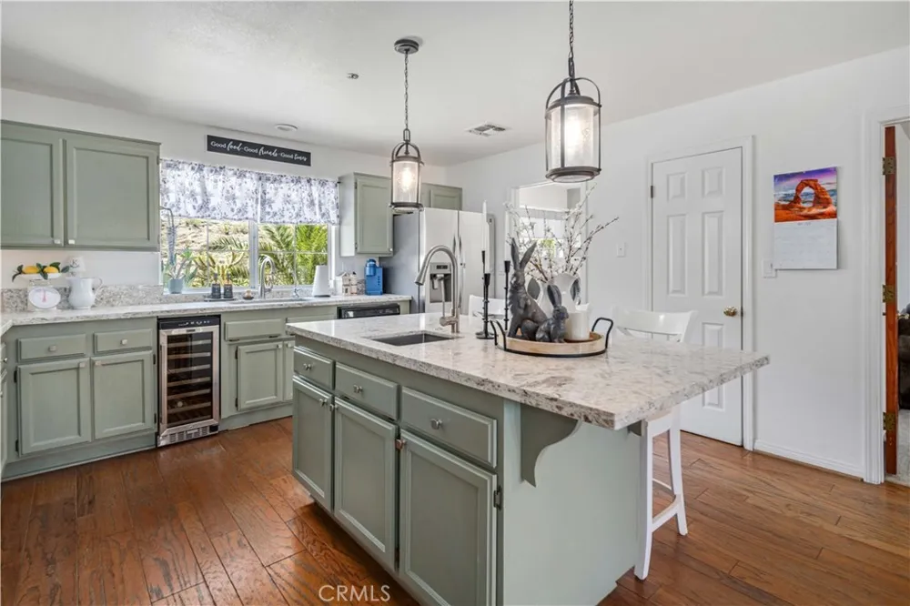 13602 Sego Agua Dulce, CA 91390