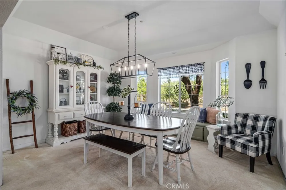 13602 Sego Agua Dulce, CA 91390