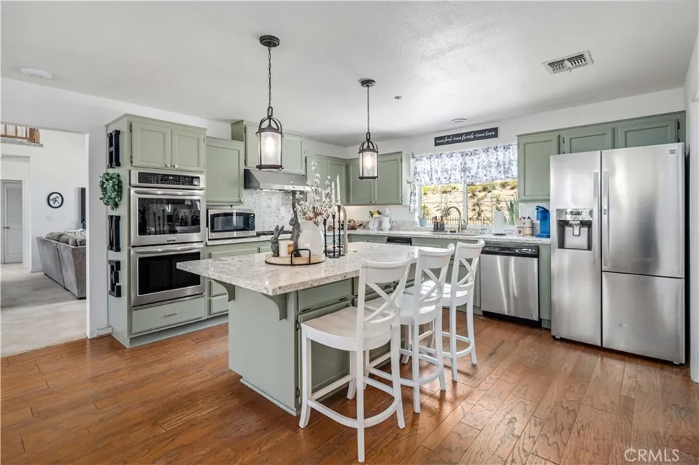 13602 Sego Agua Dulce, CA 91390